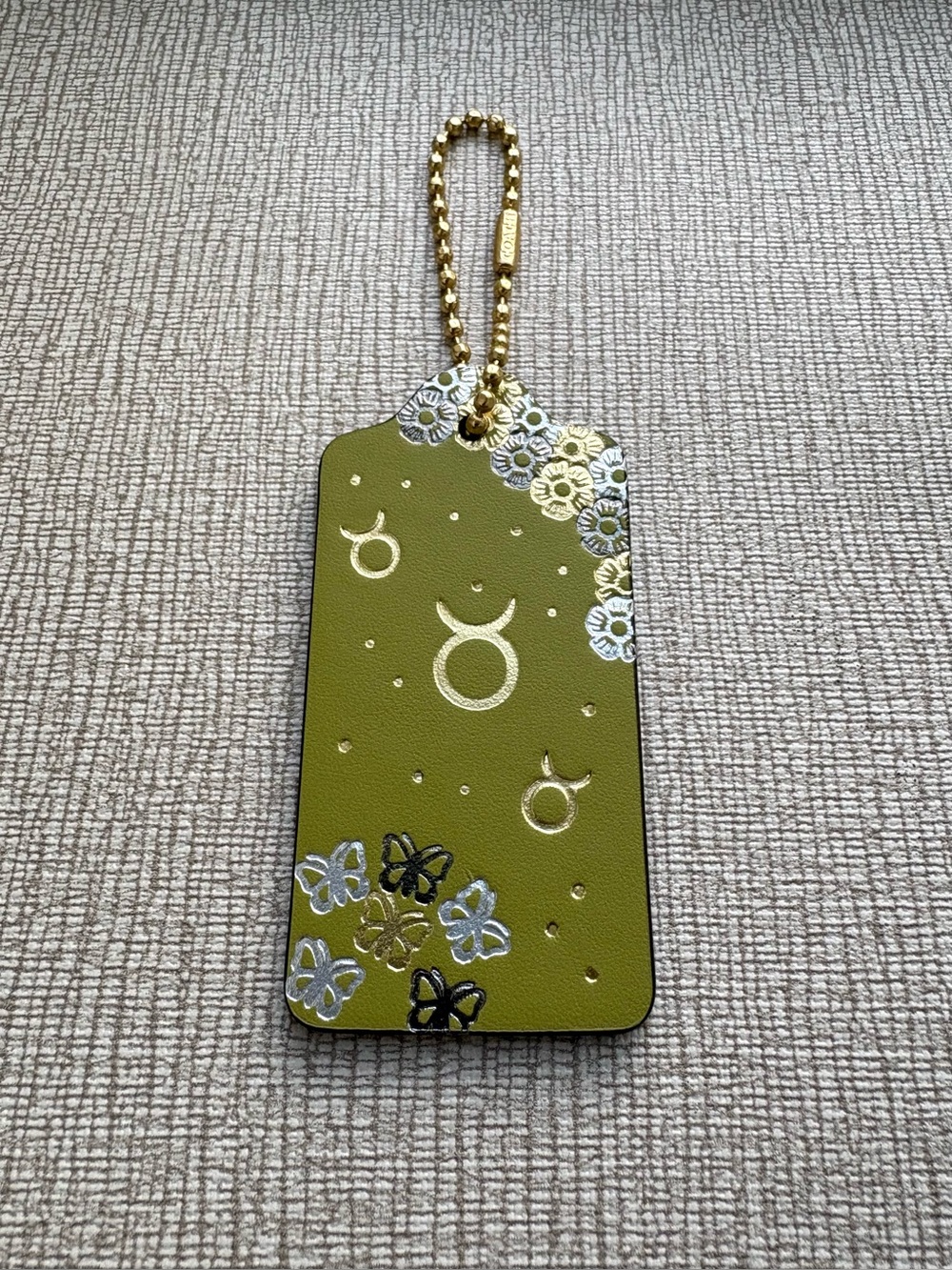 NWOT COACH XL Taurus Butterflies Tea Roses Custom Lime Green Hang Tag Hangtag
